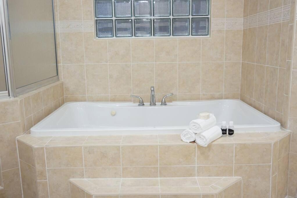 New Luxury Vacation Dream Rental- Sleeps 15! Miami Eksteriør bilde